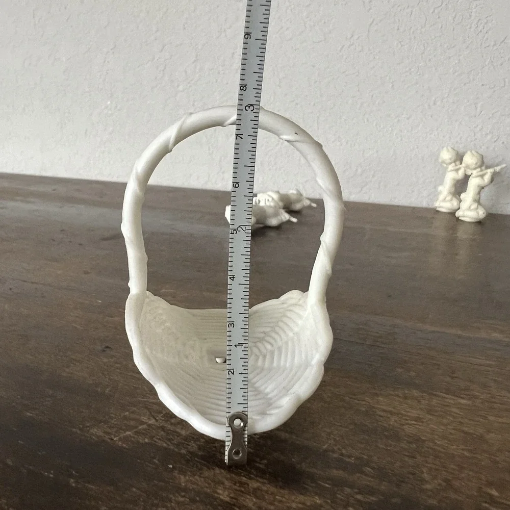 Vintage Wedding Cupcake Cake Decor Plastic White‎ Angels Cupid Basket Lot Of 5